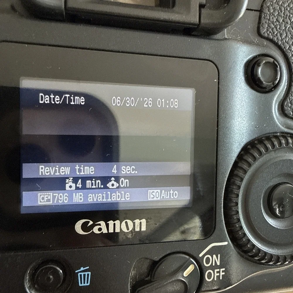 Canon EOS 20D 18-55,  EF 28-80mm F/3.5-5.6 Digital SLR Camera With Bag & Extras